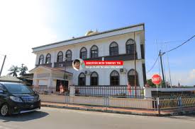 The famous tanjung malim pau. Masjid Jamek Nurussaadah Lahar Tabut Penaga