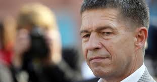 Jul 01, 2021 · angela merkel's relatively steady levels of popularity derive from the perception that she is a reliable, sober and at times even comically serious politician, according to katja hoyer, a german. Joachim Sauer S Net Worth Details About Angela Merkel S Husband