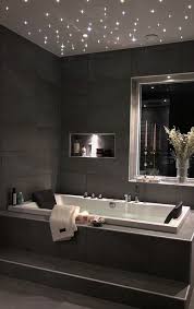 One of the first top bathroom trends 2021 we want to mention is the glass shower, which has become a must item in every modern bathroom. Pin By Hunkar Yilmaz On New Home In 2020 Bathroom Design Luxury Home Room Design Bathroom Design Decor