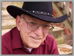 Robert Giel's Instagram, Twitter & Facebook