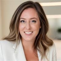 Shannon Gant's Instagram, Twitter & Facebook