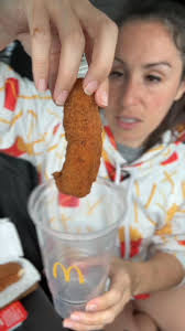 DIY PIZZA SPHERE: youtu.be/MdIKvvU08g8?a via @YouTube