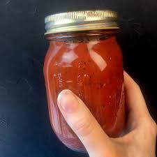 This Quick Low Carb Tomato Sauce Is Super Easy To Make And Only Has 3g Net Carbs Per Serving T Keto Spaghetti Sauce Recipe Keto Sauces Spaghetti Sauce Recipe