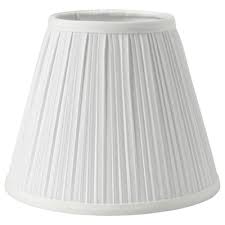En plus d'être beaux à regarder, il faut qu'ils diffusent la lumière de façon harmonieuse et qu'ils. Abat Jour Design Pas Cher Ikea