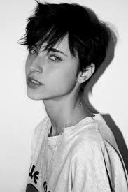 This is a blog full of cute girls and cute hair! Hairstyle Girl Short Tumblr Hair Hairstyle Girls