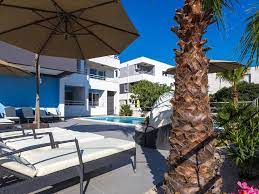 +43 664 881 889 08 office@austriagoeszrce.at Premium Apartment Mit Pool Agz 2022