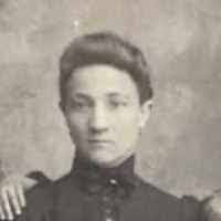 Lelia Wilson's Instagram, Twitter & Facebook