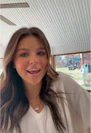 Olivia Horton's Instagram, Twitter & Facebook