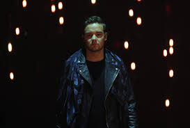 The singer and model were first romantically linked in august he was busy embarrassing cheryl and liam payne, but the real action was in the background. Liam Payne Wikipedia