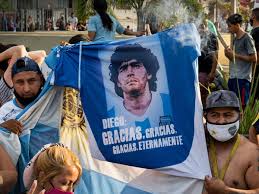 Diego maradona's wild celebrations underpinned argentina's thrilling win against nigeria on diego maradona binged white wine during a world cup match, fell asleep at halftime, raised his middle. Diego Maradona Todesursache Wird Untersucht Familie Beklagt Unregelmassigkeiten Bei Behandlung Fussball