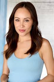 Kathryn Skiles's Instagram, Twitter & Facebook