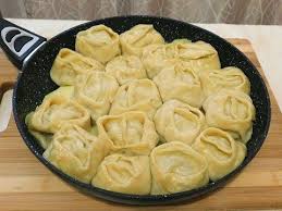 что можно приготовить из муки и воды на сковороде Testo Yajca 4sht Voda 200ml Muka 700 800gr 1 Nachinka Myaso 500gr Luk 2sht Kartoshka 1sht Slivki 100ml Sol Pe Idei Dlya Blyud Recepty Nizkouglevodnoj Diety Eda