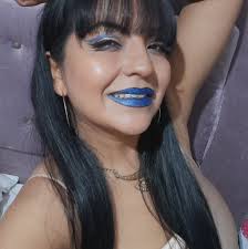 Ni idea padre santo, aquí puro #Yingobel 🎄🪅🎁 ¿Ya vieron el video oficial  de #PopurríNavideño? 👀🎶 #jinglebells #villancico #wapayasosyhorripicosos