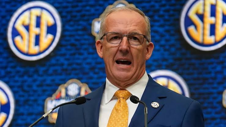 SEC commissioner Greg Sankey gets contract extension - al.com