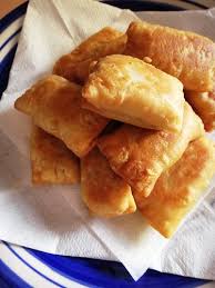 Pates Au Thon Tuna Pasties In 2020 Mauritius Food Ramadan Recipes Mauritian Food