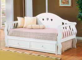 Daybed Trundle Bed Rochester Ny Affordable Furniture Roches White Daybed Twin Size Bedding Furniture Boutique