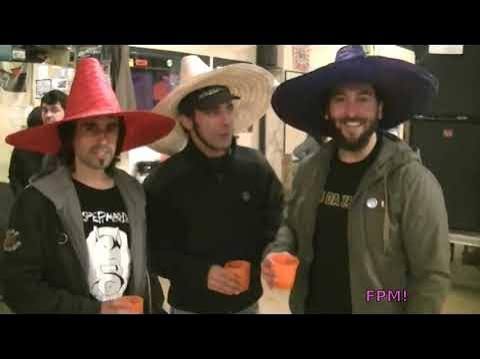 Feos Pero Majos - YouTube