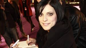 Also in 2014, lead singer stefanie kloß debuted as a coach on the reality competition television series the voice of germany. Stefanie Kloss Muttersein Beeinflusst Coaching Stil