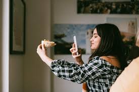Ser influencer puede de forma indudable aportarte múltiples ventajas, la creación de una comunidad a la que transmitir tus contenidos e interactuar con ella te ofrece muchos posibles. Como Ser Influencer Tipos De Influencers Y Cuanto Ganan