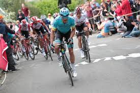 La classement général la tour d'italie est le premier classement de la course de scène italien. Jakob Fuglsang Misera Sur Le Tour D Italie En 2020 L Equipe