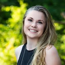 Heather Poisson's Instagram, Twitter & Facebook