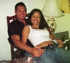 Ben cousins celebrates after winning the 2006 afl premiership with the west coast eagles. Fallen Footy Star Ben Cousins Wants A Comeback Months After His Release From Prison For Stalking Daily Mail Online