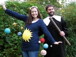 Wonderful costume pictures, a really novel idea and a fantastic hubpage. 13 Genius Last Minute Halloween Costumes For Pregnant Women