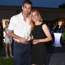 Most recently in the czech with hk hradec kralove. Petr Koukal Exkluzivne Proc Nemuzou Mit S Gabrielou Koukalovou Miminko Expres Cz