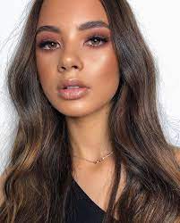 5 First Date Makeup Ideas Nique S Beauty Burgundy Makeup Look Burgundy Makeup Natural Makeup Looks