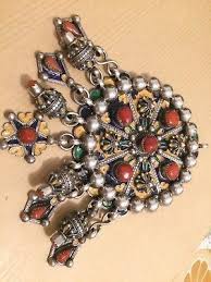 Bijoux Kabyle Jewelry Kabyle North Afrique In 2020 Traditional Jewelry Antique Jewelry Jewelry