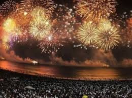 And in lieu of ringing in 2021 with dozens of friends, our guest lists will be limited to the people who live in our households. The Ultimate Guide For New Year S Eve In Rio De Janeiro 2021 Gringo Rio