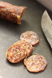 Saucisse Seche Chorizo Maison Au Poivre De Sichuan Et Au Piment Recettes De Cuisine Saucisse Seche Cuisine Et Boissons