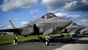 مذيع الحرّة ينطلق بطائرة f35 من داخل استديوهات الحرّة في عرض لخصائصها. ÙØ§ÙŠÙ†Ù†Ø´Ø§Ù„ ØªØ§ÙŠÙ…Ø² Ø¨ÙŠØ¹ Ø·Ø§Ø¦Ø±Ø§Øª F35 Ù„Ù„Ø¥Ù…Ø§Ø±Ø§Øª Ù‡Ù„ ÙŠØ¤Ø«Ø± Ø¹Ù„Ù‰ ØªÙÙˆÙ‚ Ø¥Ø³Ø±Ø§Ø¦ÙŠÙ„ Ù…ØµØ± Ø§Ù„Ø¹Ø±Ø¨ÙŠØ©
