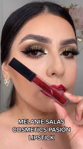 Delineador de @aracelibeauty y labial de @melaniesalascosmetics ❤️‍🔥