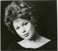 Sandra Walker Interview with Bruce Duffie . . . . . . . . .