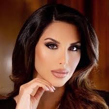 Daniel Falzone's Instagram, Twitter & Facebook