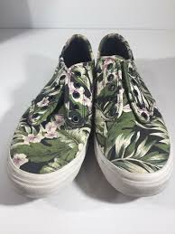 Journeys has floral vans shoes! Green Floral Pattern Unisex Vans Shoes Size 9 5 Gem