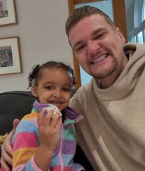 Family time tonight before the last crash course this month. Tomorrow gonna  end with a bang in LONDON 👊🏼 Let's go 🥂