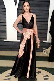Dakota johnson attended the 2017 oscars on sunday night (february 26). Dakota Johnson Vanity Fair Oscar Party 2017 Dakota Johnson Style Dakota Johnson Fashion
