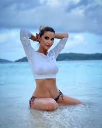 Karina Orlova- tempting nude images that showcase her flawless curves