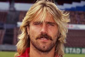 John de Wolf: 'Strikers want a football player to play against. Not a  butcher like me.'