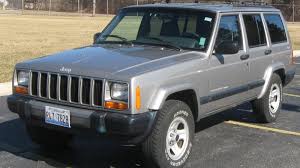 Originally marketed as a variant of the jeep wagoneer. Autoblog Sell It Yourself Highlight 2000 Jeep Cherokee Sport Autoblog