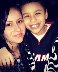 Kathy Davila's Instagram, Twitter & Facebook