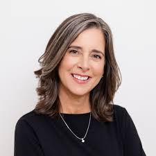 Amazon.com: Maggie Combs: books, biography, latest update