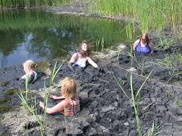 One from the good old days - Pam, Maggie, Kristine, Scarlet going down  together. : rquicksand