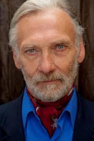 Bloodfist VII: Manhunt (1995)