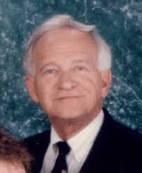 Robert Throneberry's Instagram, Twitter & Facebook