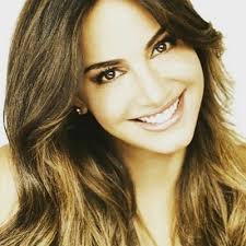 39, born 12 january 1981. Valerie Dominguez Valerie D Fans ×˜×•×•×™×˜×¨