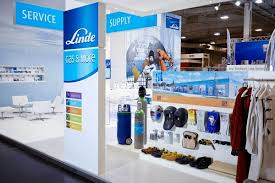 Wum Design Als Messebau Unternehmen Messeauftritt Fur Linde Gas Auf Der Schweissen Und Schneiden In Essen Messebau Messeauftritt Einlagerung