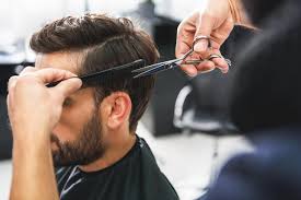 On va donc vous expliquer dans cet nous allons donc maintenant entrer dans le détail de chacune de ces formes de visage. Comment Couper Les Cheveux D Un Homme A La Maison